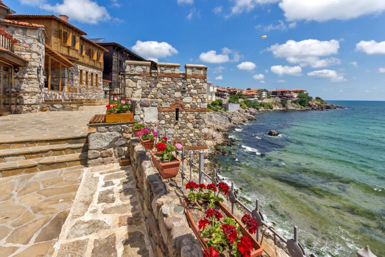 Salt Lake Aparthotel Pomorie Bagian luar foto